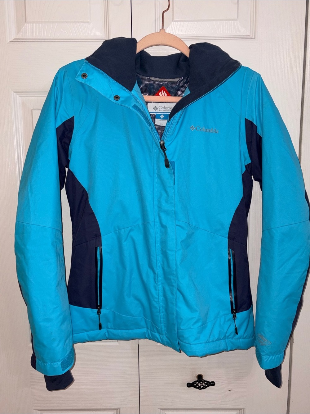 Columbia Women's Bright Teal and Navy Ski Jacket
